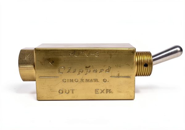 Clippard MJTV-3 3-Way Toggle Valve Enp Steel 1/8" NPT-1